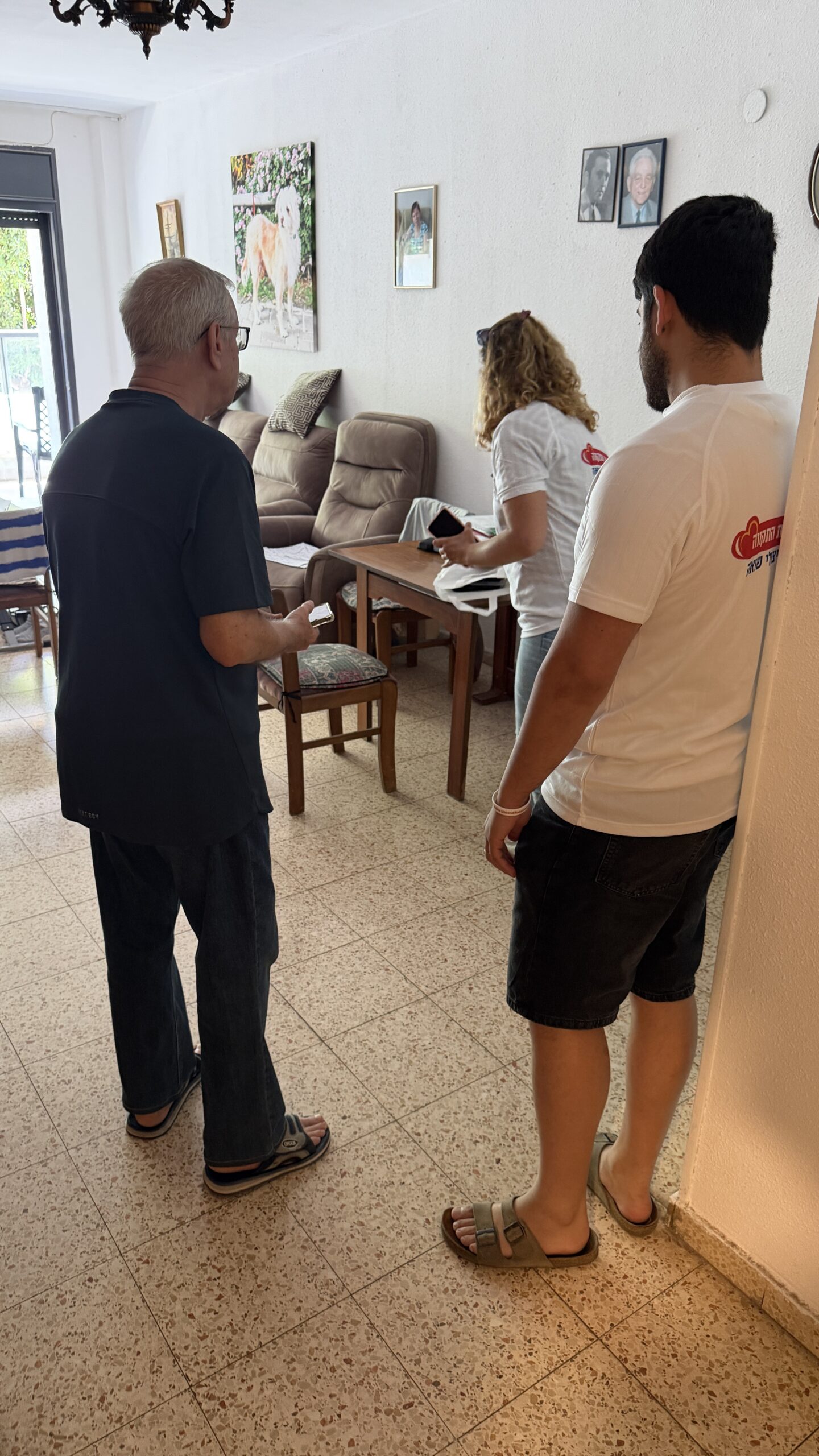 ד', ניצול שואה, בן 93